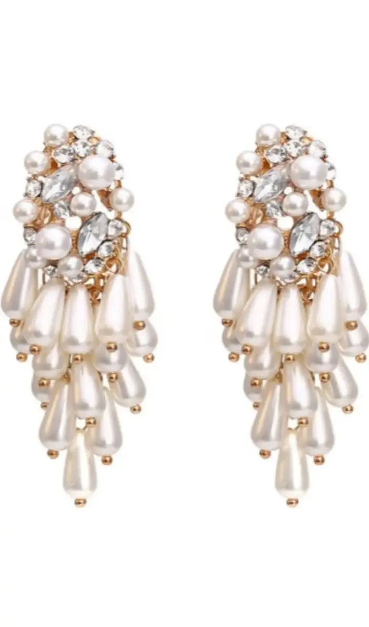 VIRAL PEARL TASSEL DIAMOND DROP EARRINGS
