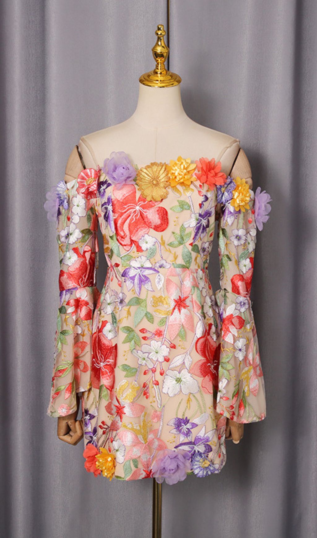 0140395aa5f9534d656d2c96e4122eea.jpg Fashionslee Women Iga Flower Embroidery Long Sleeve Mini Dress