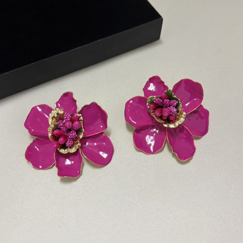TRENDING DAISY DROP EARRINGS – VIRAL AESTHETIC - OWNCI TRENDING DAISY DROP EARRINGS – VIRAL AESTHETIC - OWNCI
