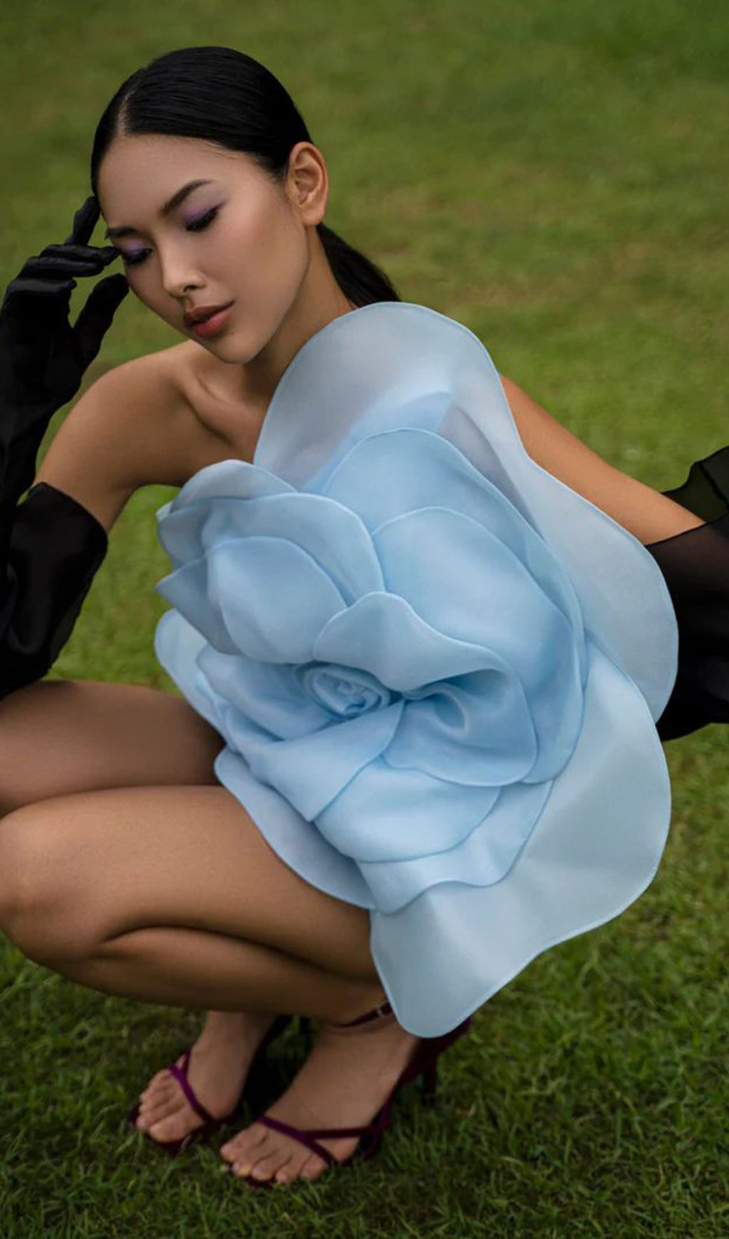 Fashionslee Women One Shoulder Flower Mini Dress In Blue