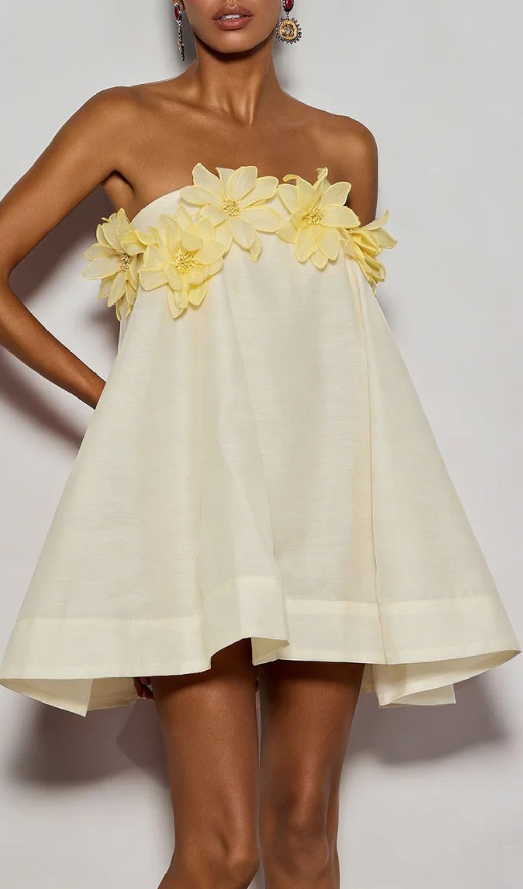 02770b60a76f86b5bef66106b1d44a5b.jpg Fashionslee Women Gratho Strapless Flower Mini Dress In Yellow