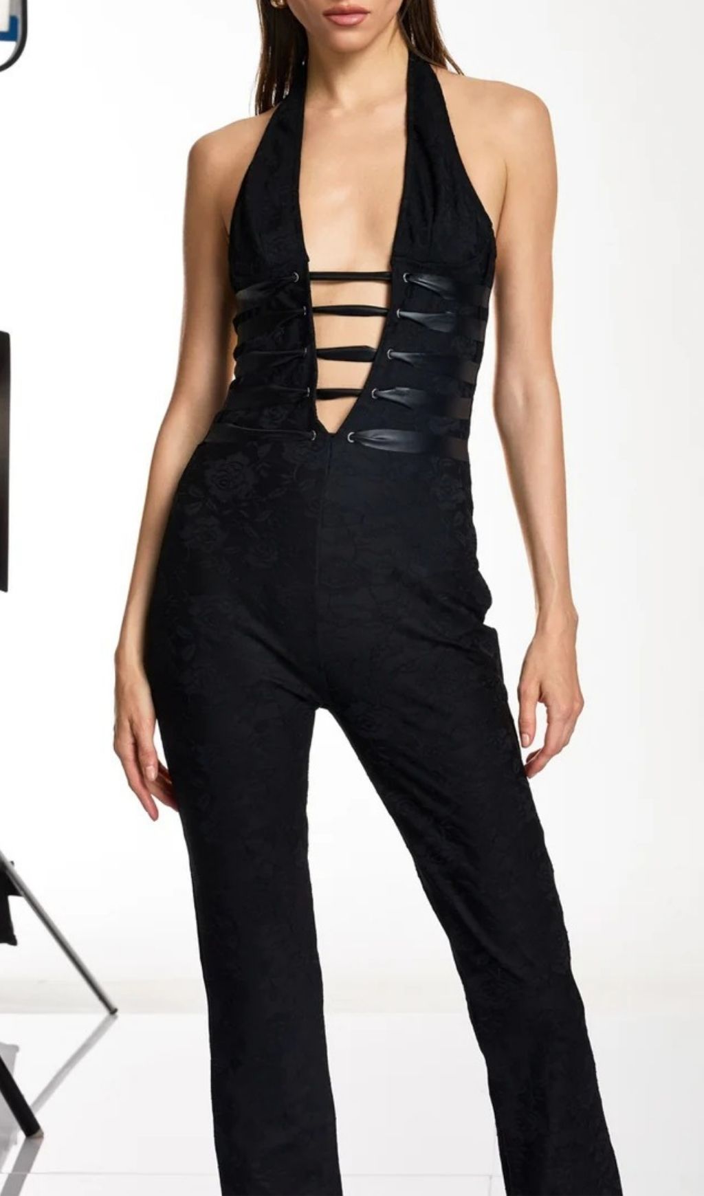 VINTAGE LACE PLUNGE JUMPSUIT – TRENDING - OWNCI
