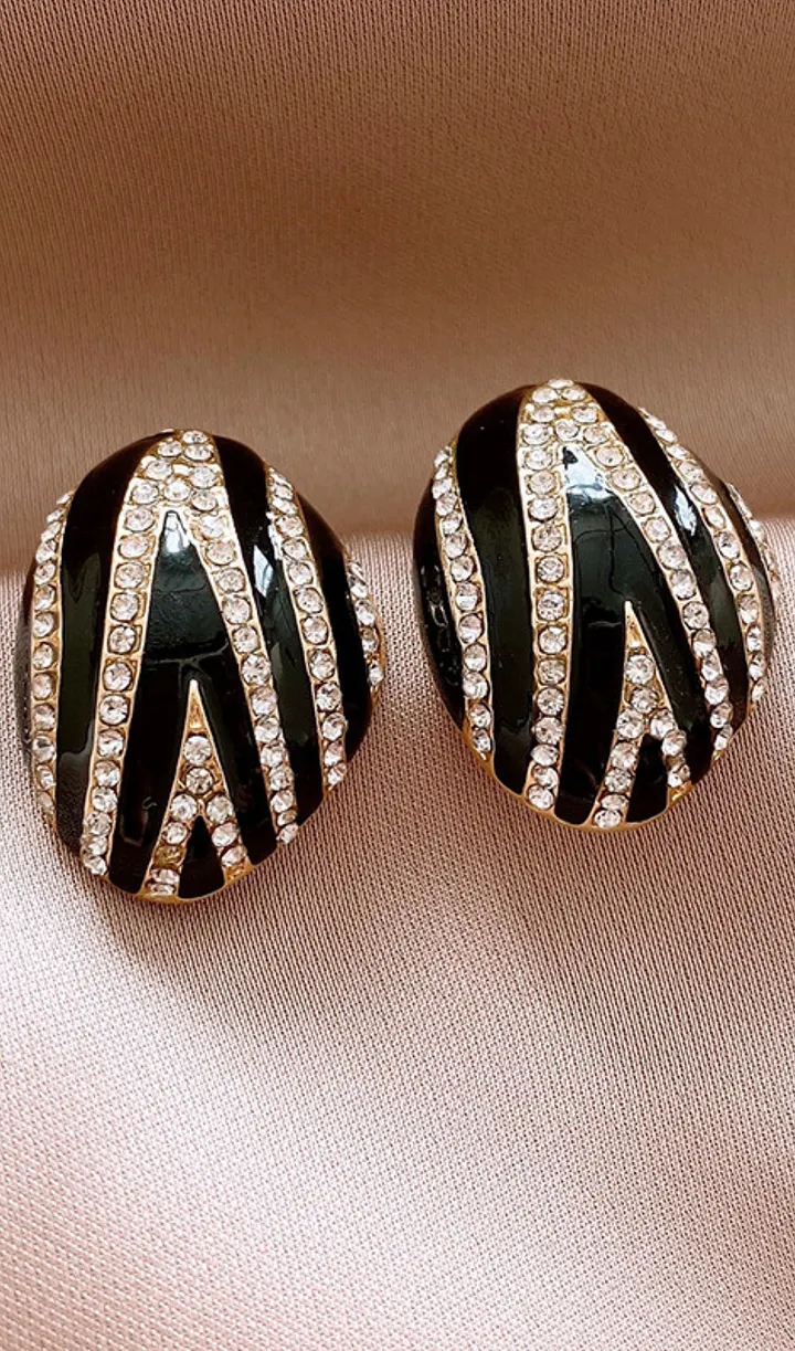 DAZZLING DIAMANTE CHANDELIER EARRINGS - OWNCI DAZZLING DIAMANTE CHANDELIER EARRINGS - OWNCI