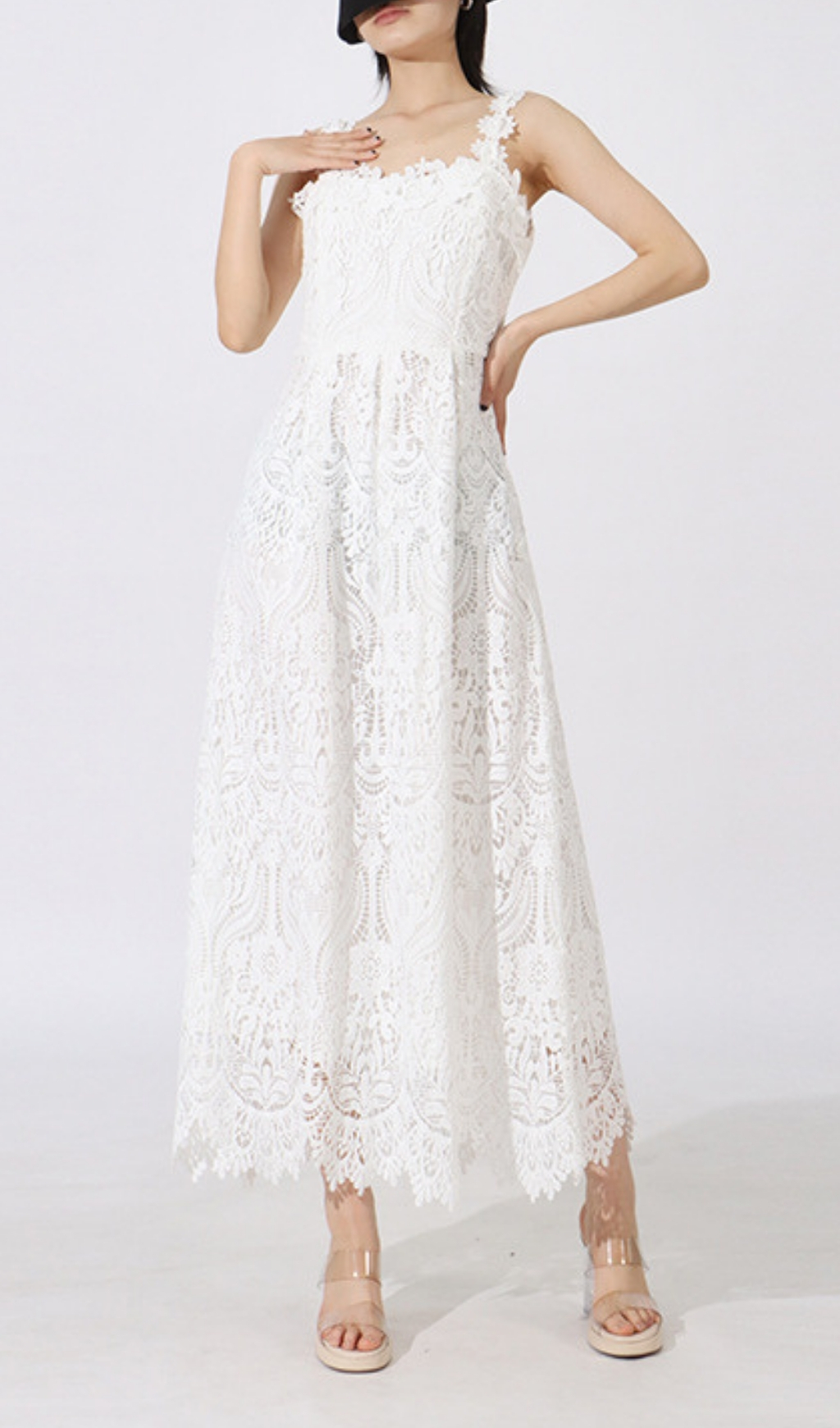 VINTAGE WHITE EMBROIDERY MAXI DRESS - OWNCI VINTAGE WHITE EMBROIDERY MAXI DRESS - OWNCI