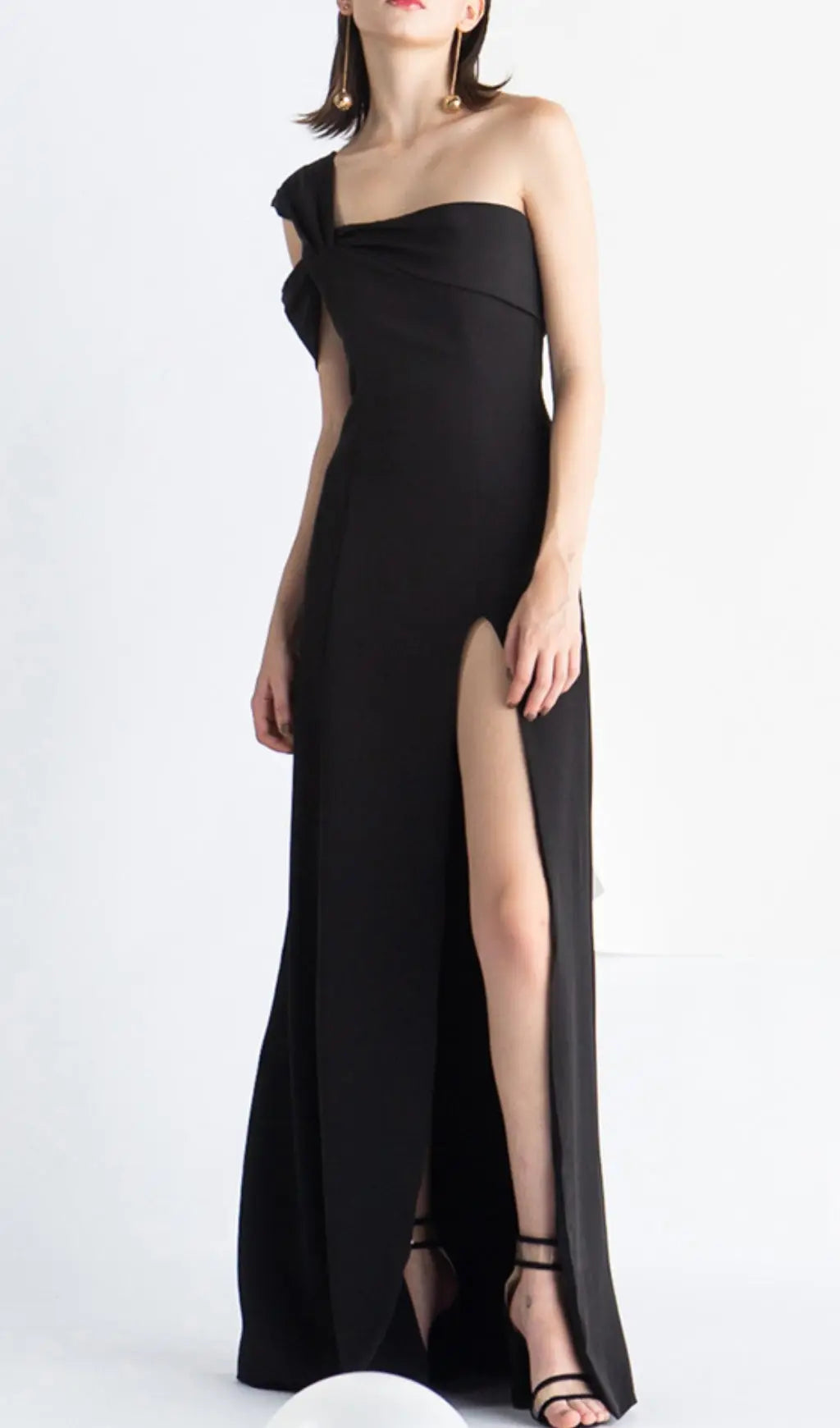 Fashionslee Women One-Shoulder Mop Dress In Black