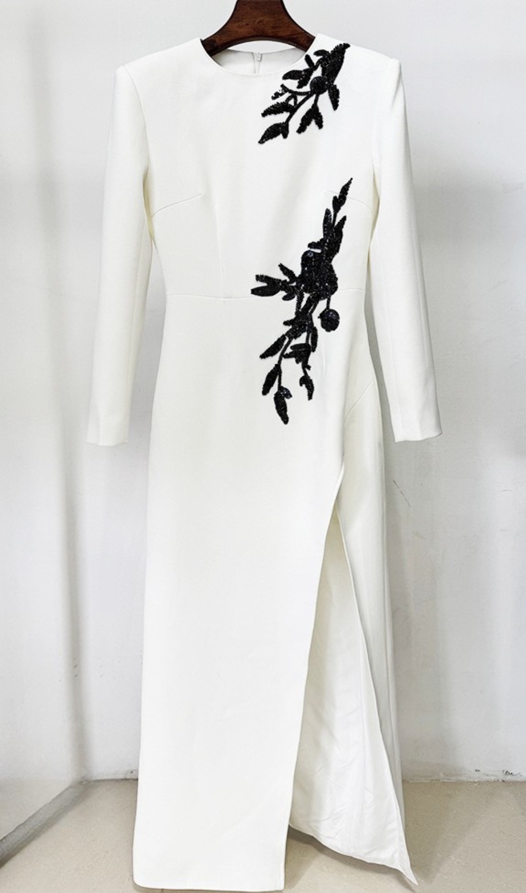 Fashionslee Women Graeme White Beaded Flower Long Sleeve Maxi Dress