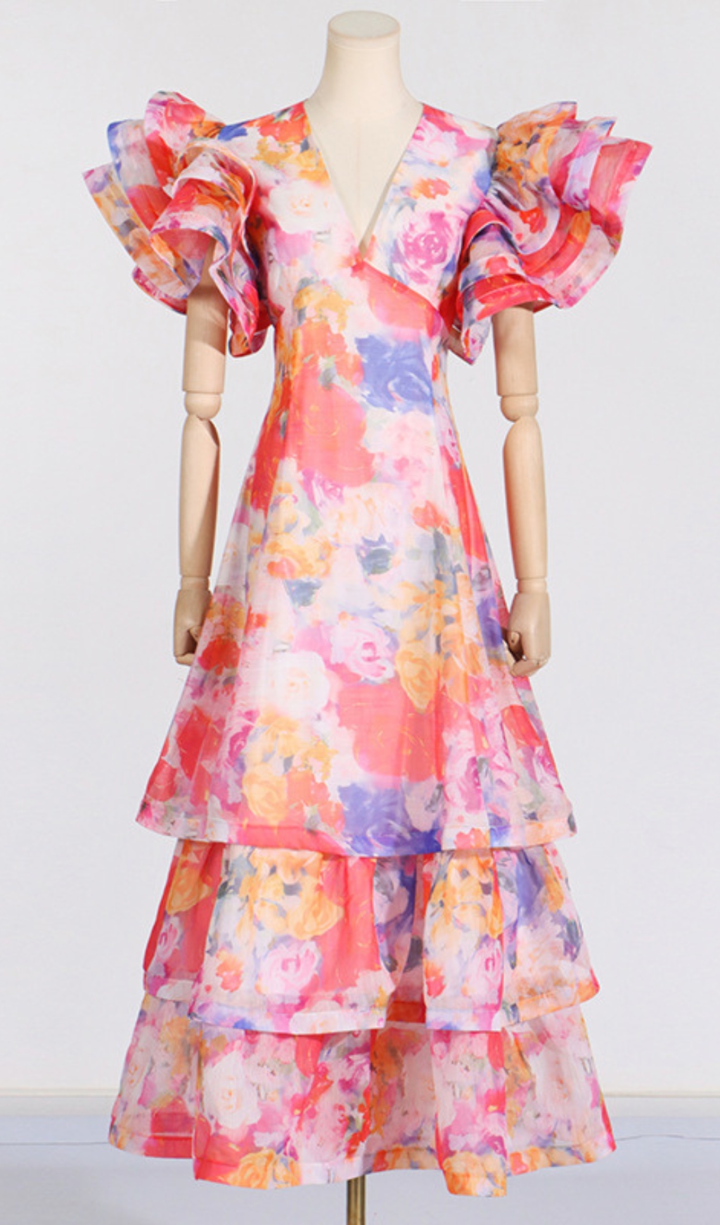 06c4428b3ac3b692a3d48f0fb70e3b17.jpg Fashionslee Women Élodie Floral-Print Ruffled Gown