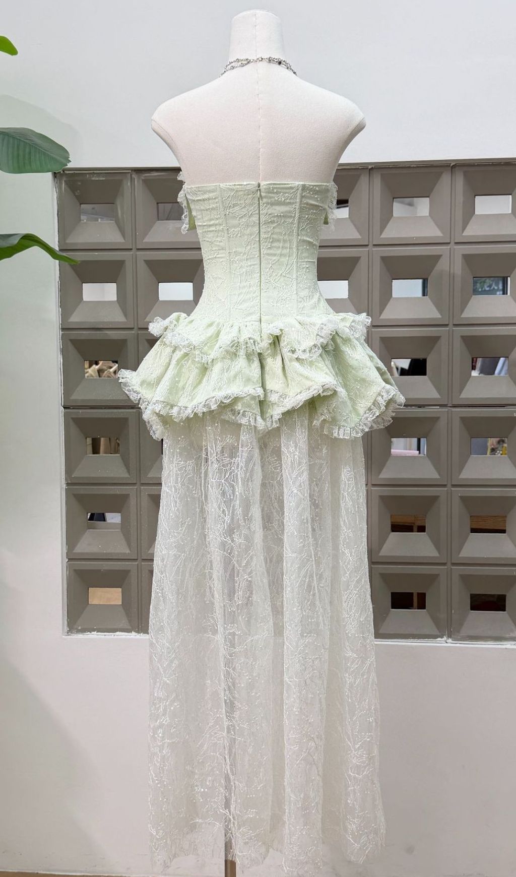 TRENDING GREEN STRAPLESS LACE MAXI DRESS - OWNCI TRENDING GREEN STRAPLESS LACE MAXI DRESS - OWNCI