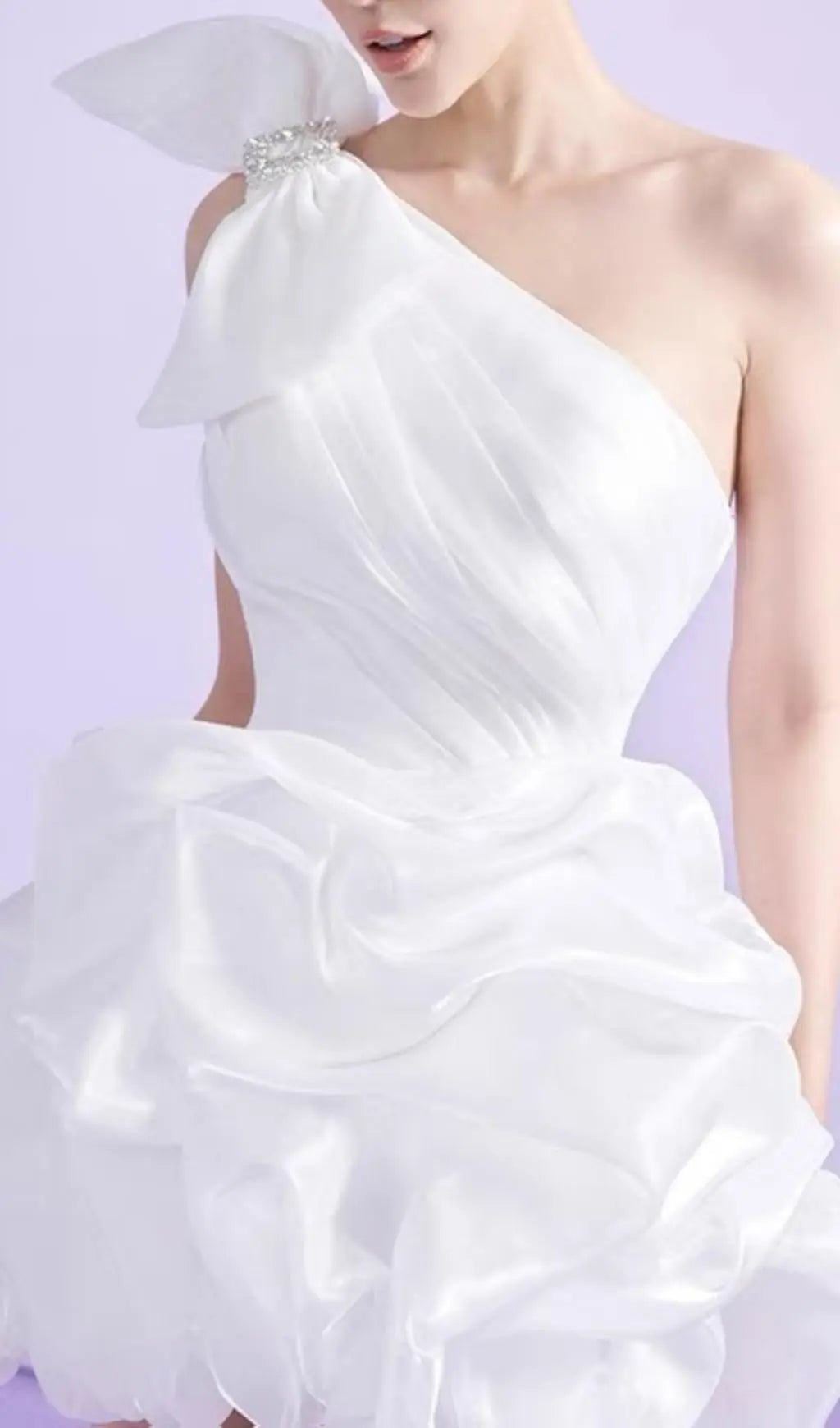 07cb227fd5d02a82d2231914f9c0c389.jpeg Fashionslee Women White One Shoulder Bowknot Mini Dress