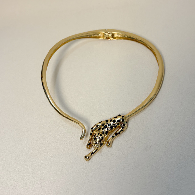 Fashionslee Women Katharina Leopard Necklace