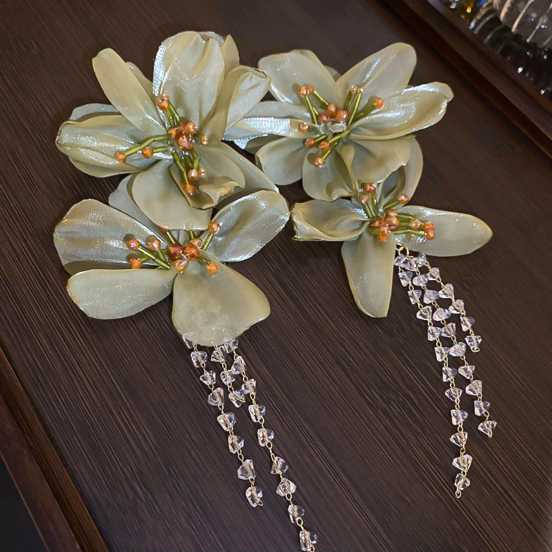099da9cf74725620a6342cc0f7cfc9c1.jpg Fashionslee Women Gianna Green Flower Earrings