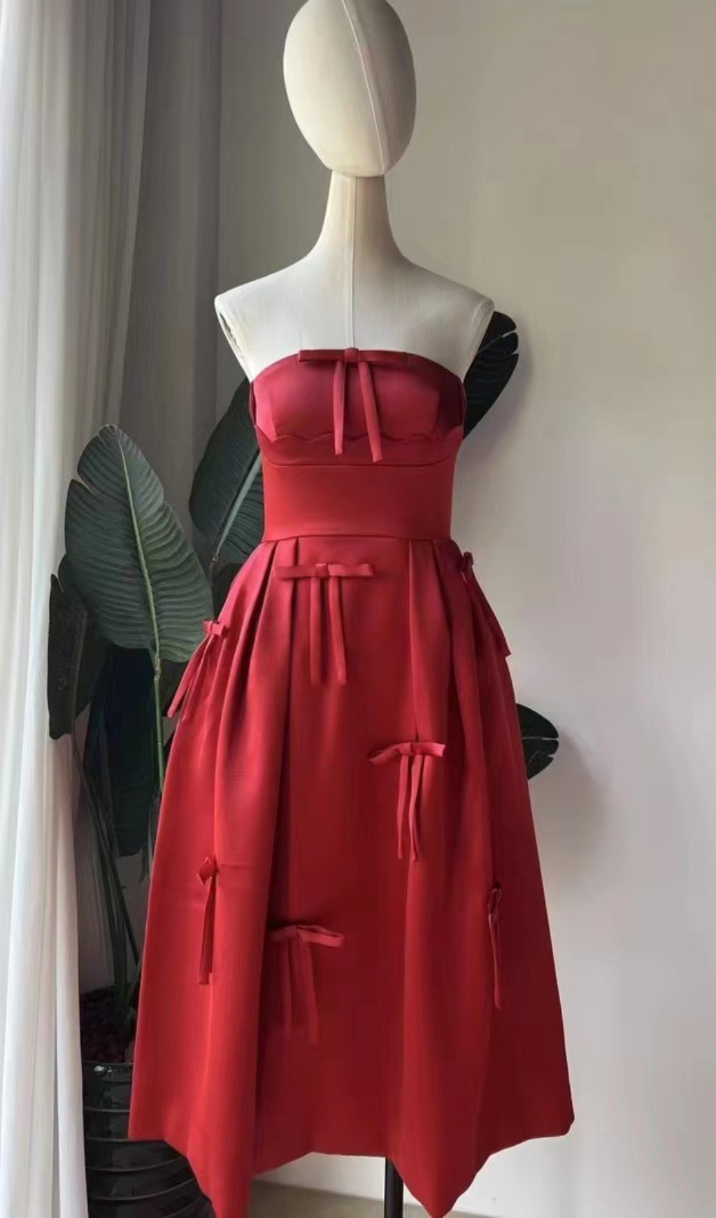Fashionslee Women Berkant Red Strapless Bow Midi Dress