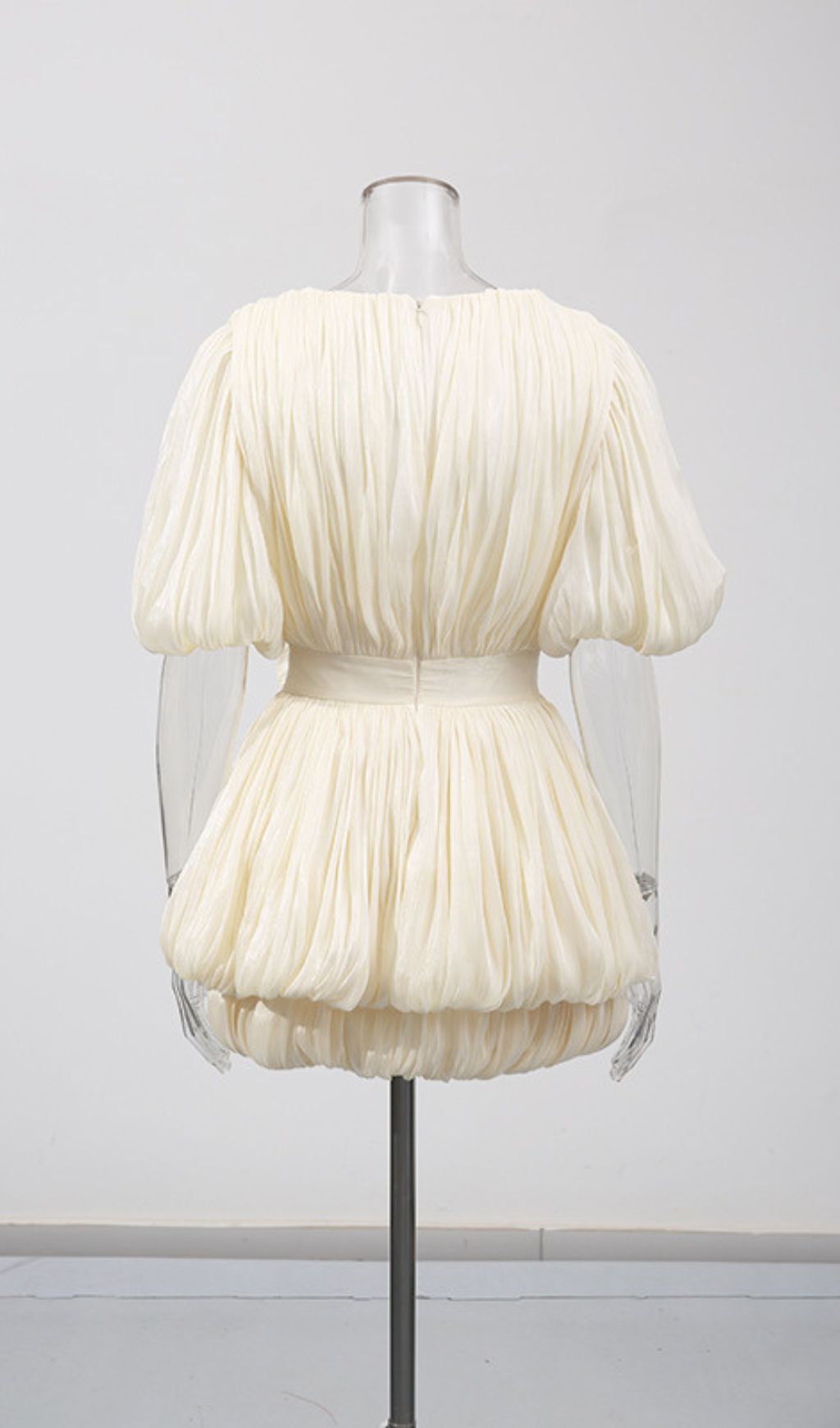 0c1fd0d2327870e807f5d2a3ffcd078c.jpg Fashionslee Women Evia V-Neck Pleated Flower Mini Dress