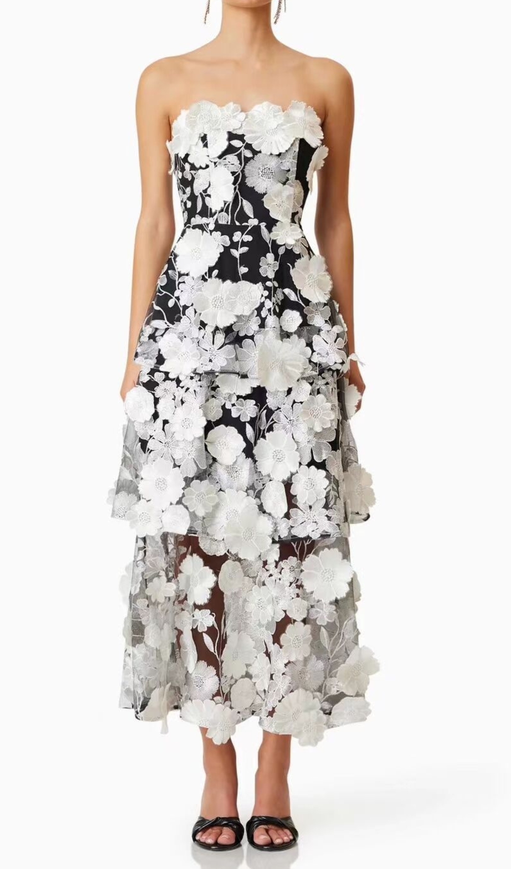 Fashionslee Women Chayan Strapless Flower Embroidery Midi Dress