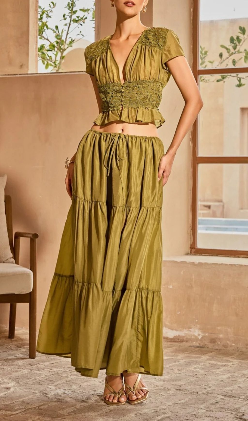 Fashionslee Women Elnyxa Plunge Neck Skirt Set