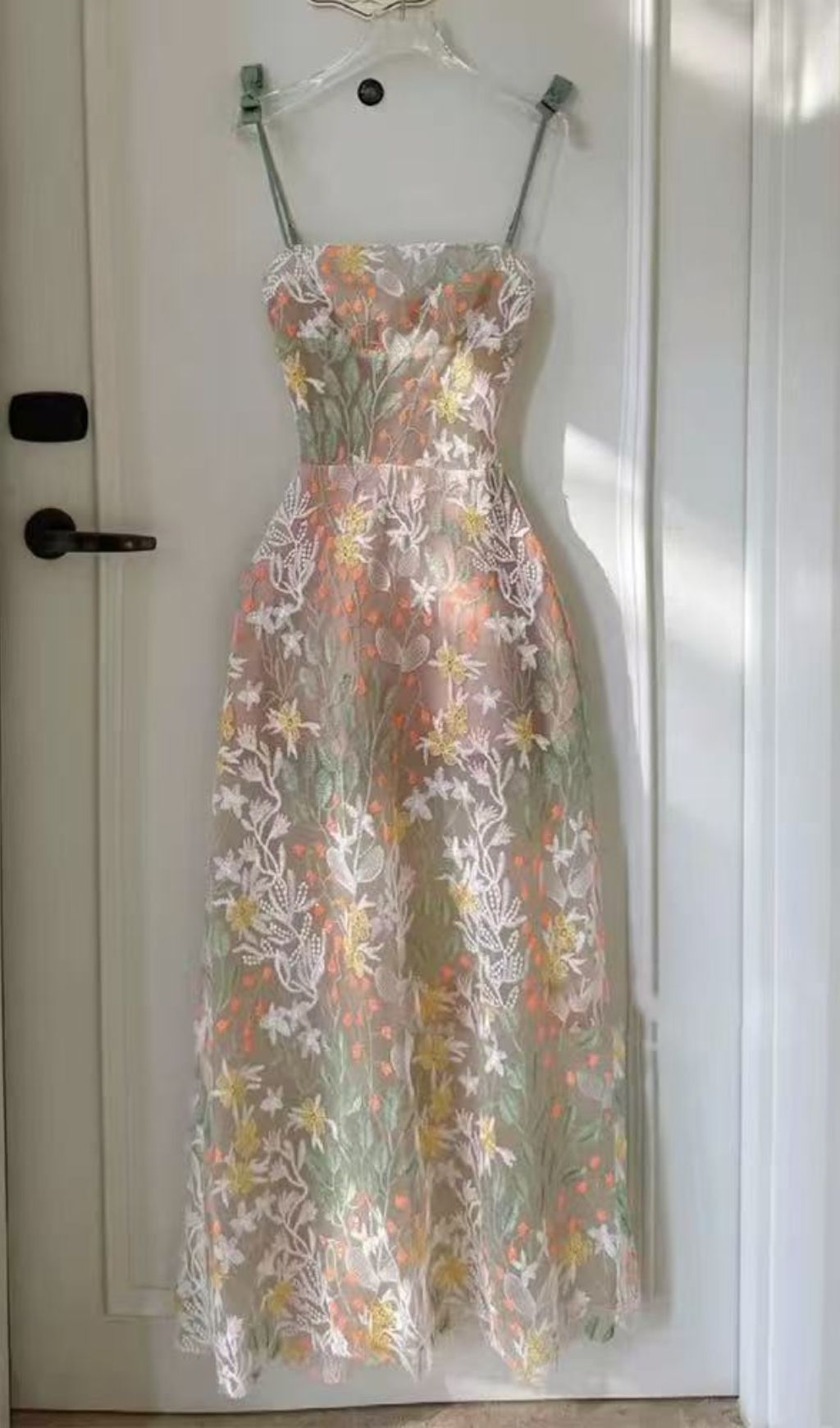 Fashionslee Women Itsuo Strappy Flower Embroidery Maxi Dress