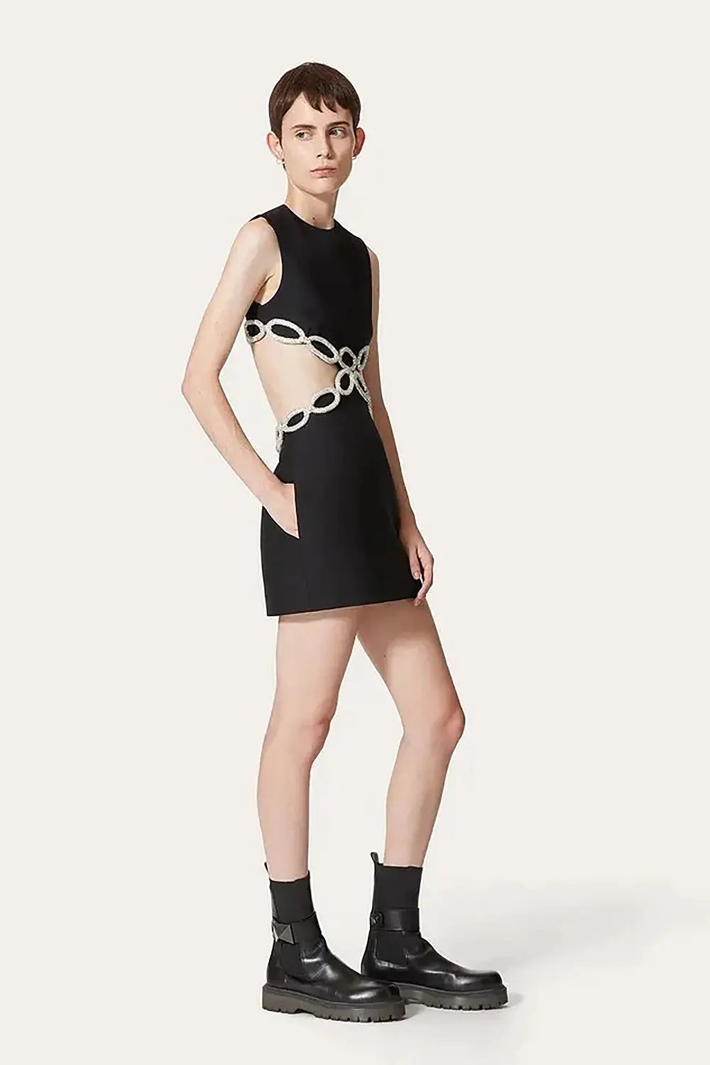 0f794b7b7969a0a76bee0f3d9adddf4a.jpeg Fashionslee Women Crystal Embroidered Short Bandage Dress