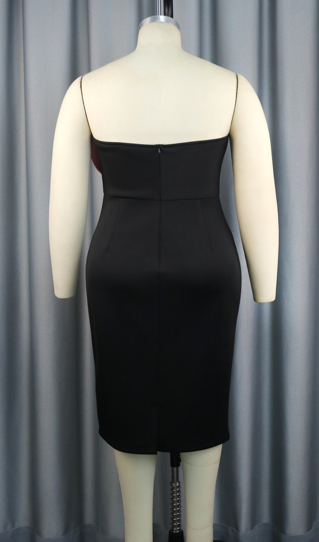 0f79b6c0e1a13d9b93e14f15d9154a01.jpg Fashionslee Women Bachue Black Bow Strapless Midi Dress