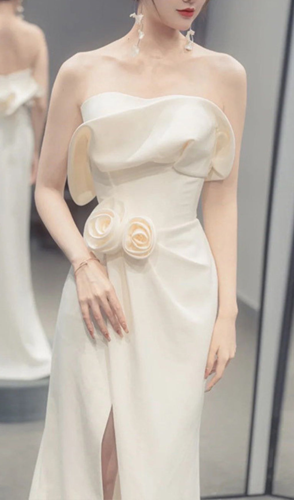 0ff099901c3b2a3127d18e852a8c4bab.jpeg Fashionslee Women Ameya Flower Embellished Maxi Dress