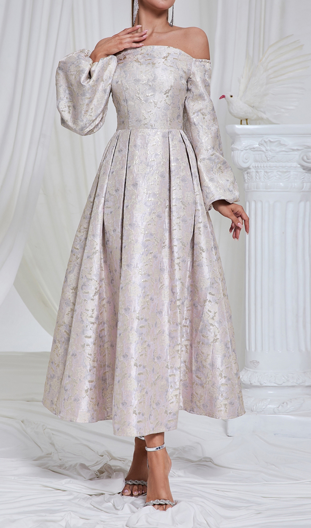 Fashionslee Women Bell Puff Sleeve Jacquard Maxi Dress