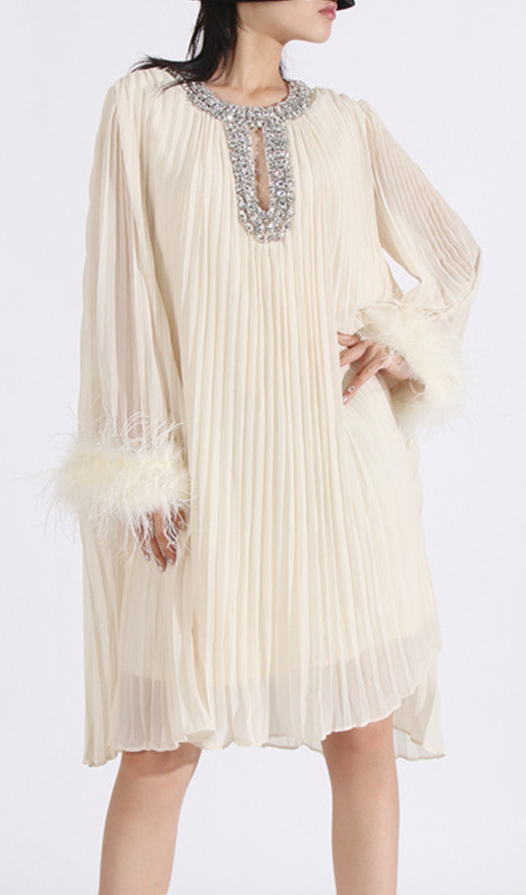 137986d3b150ee7202902fe8a318a158.jpg Fashionslee Women Carlson Diamond Fold Feather Mini Dress