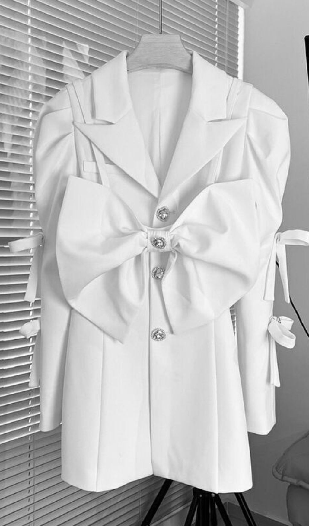 Fashionslee Women White Bow Waist Suit Dress