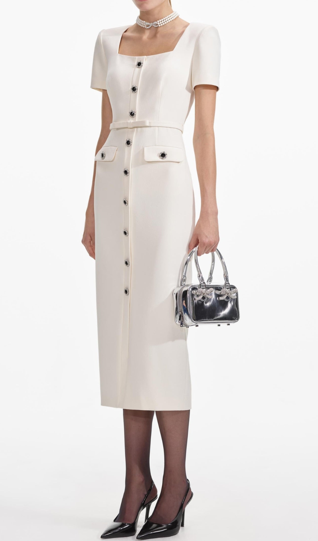 14fff0427565cbb2bb200ada8c27d84d.jpg Fashionslee Women Cream Crepe Button Midi Dress