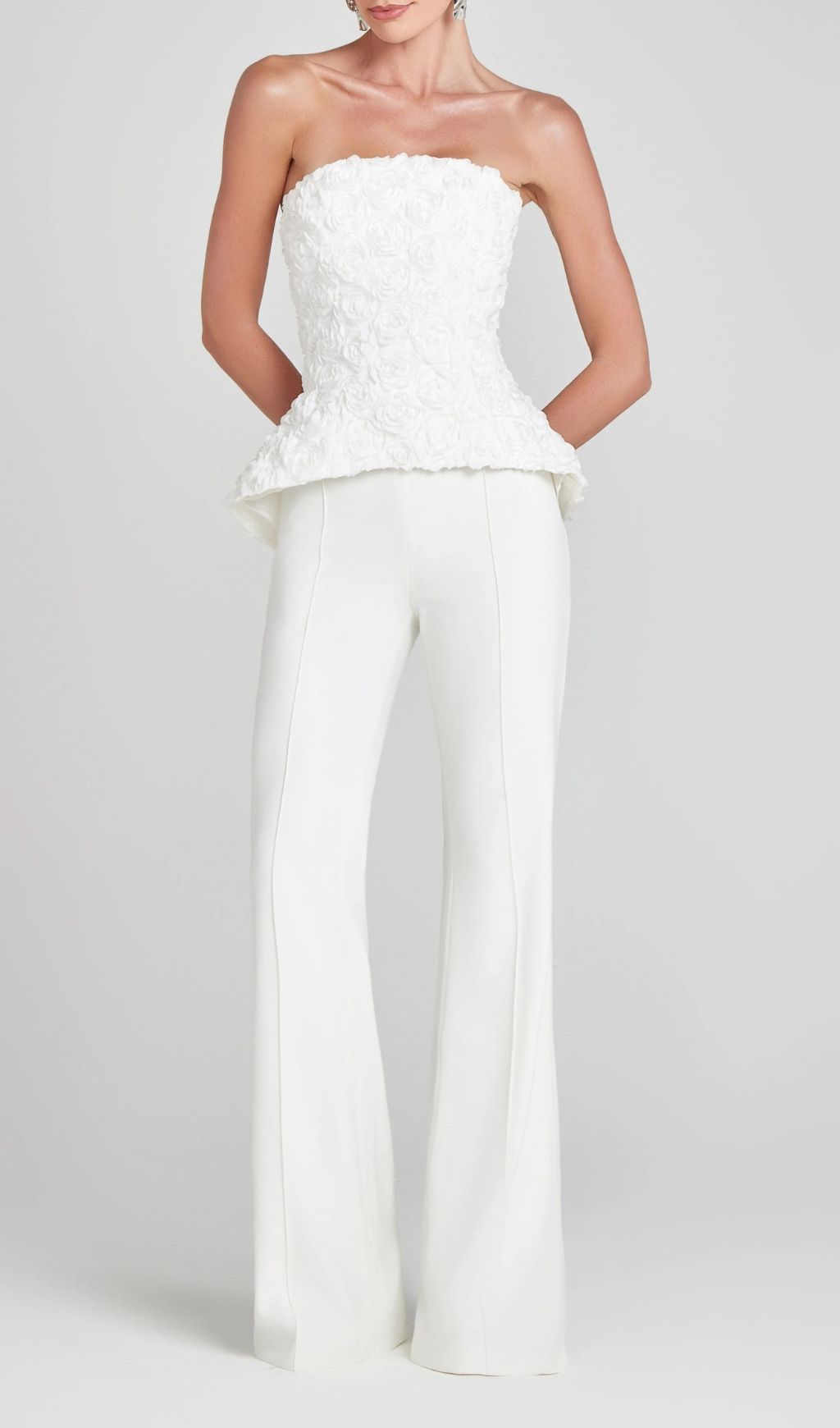 154d857b682b7bccaee606c4335fb42e.jpg Fashionslee Women Jerusha White Flower Top & Pants Set
