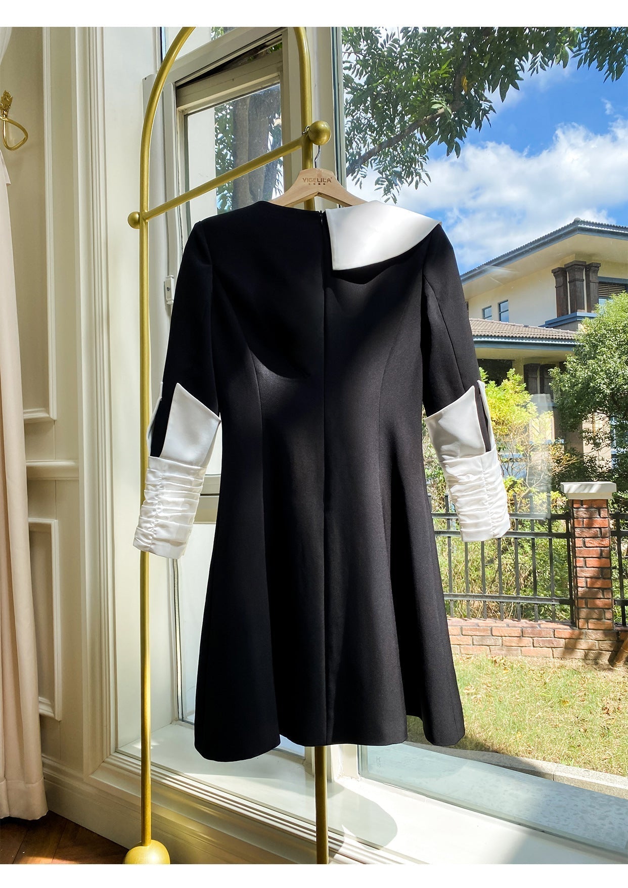 156db0b67a93d64a488aeaaccf0bb0c3.jpeg Fashionslee Women Astro Black V-Neck Mid-Sleeve Mini Dress
