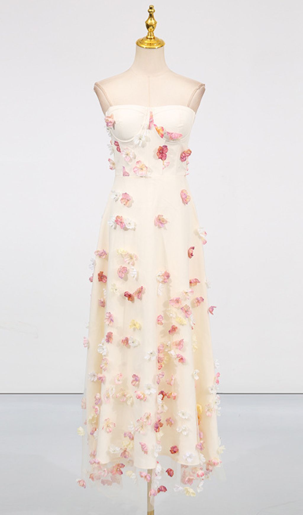 VIRAL STRAPLESS FLORAL MAXI DRESS - OWNCI VIRAL STRAPLESS FLORAL MAXI DRESS - OWNCI