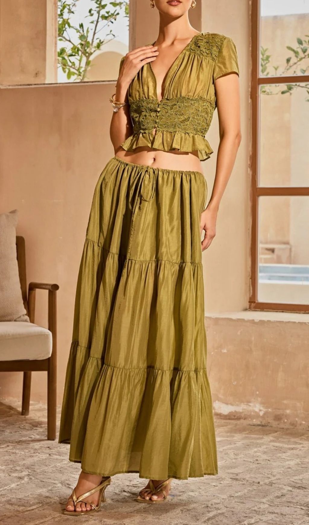 Fashionslee Women Elnyxa Plunge Neck Skirt Set