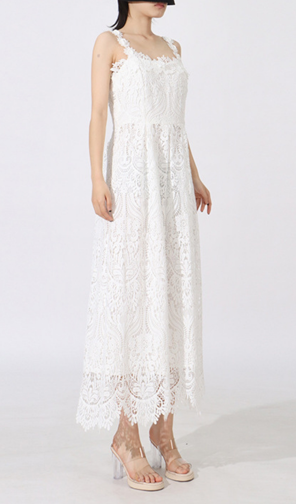 VINTAGE WHITE EMBROIDERY MAXI DRESS - OWNCI VINTAGE WHITE EMBROIDERY MAXI DRESS - OWNCI