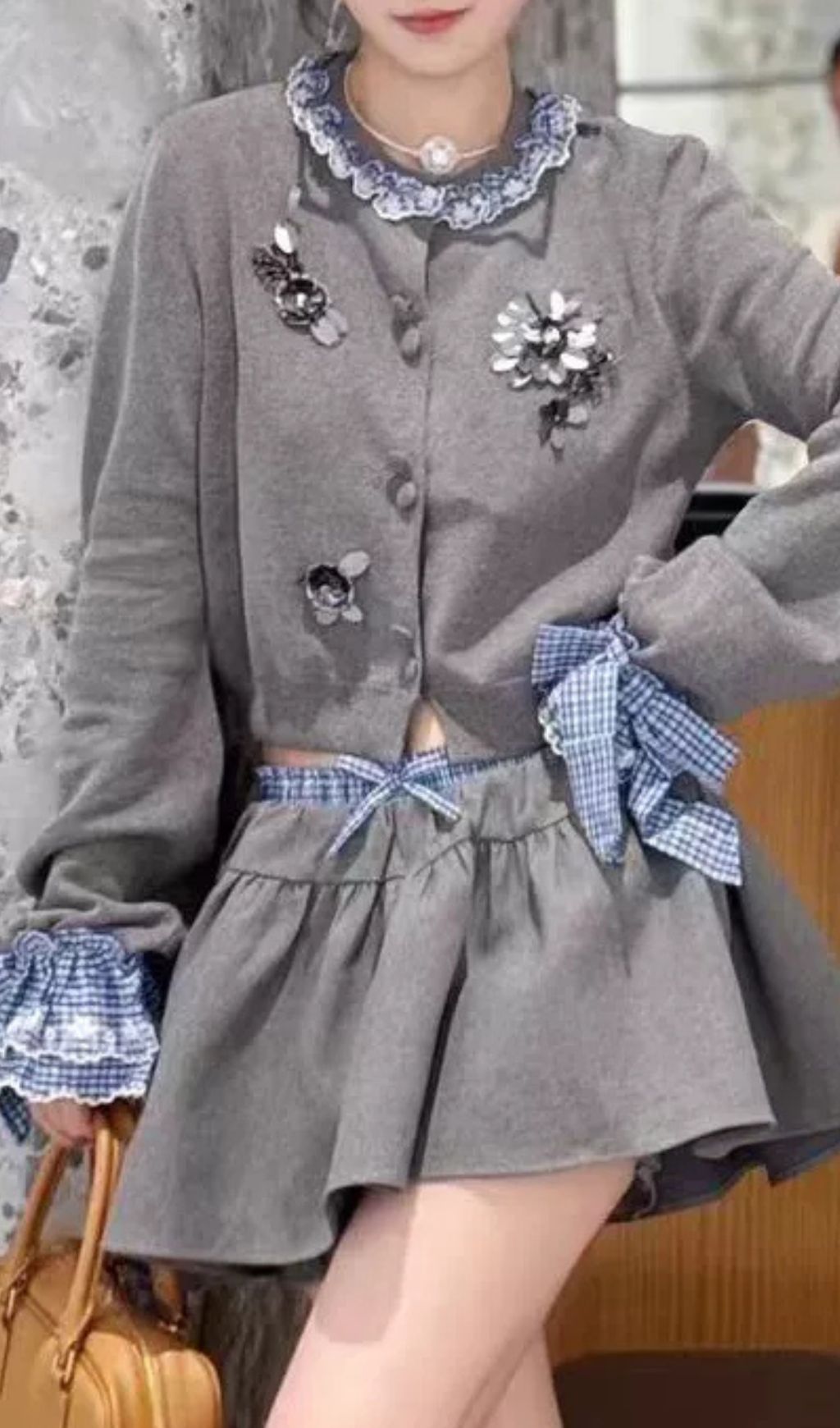 1af673d2a1a3b0eeecb04da506feddb0.jpg Fashionslee Women Hamish Embellished Cardigan
