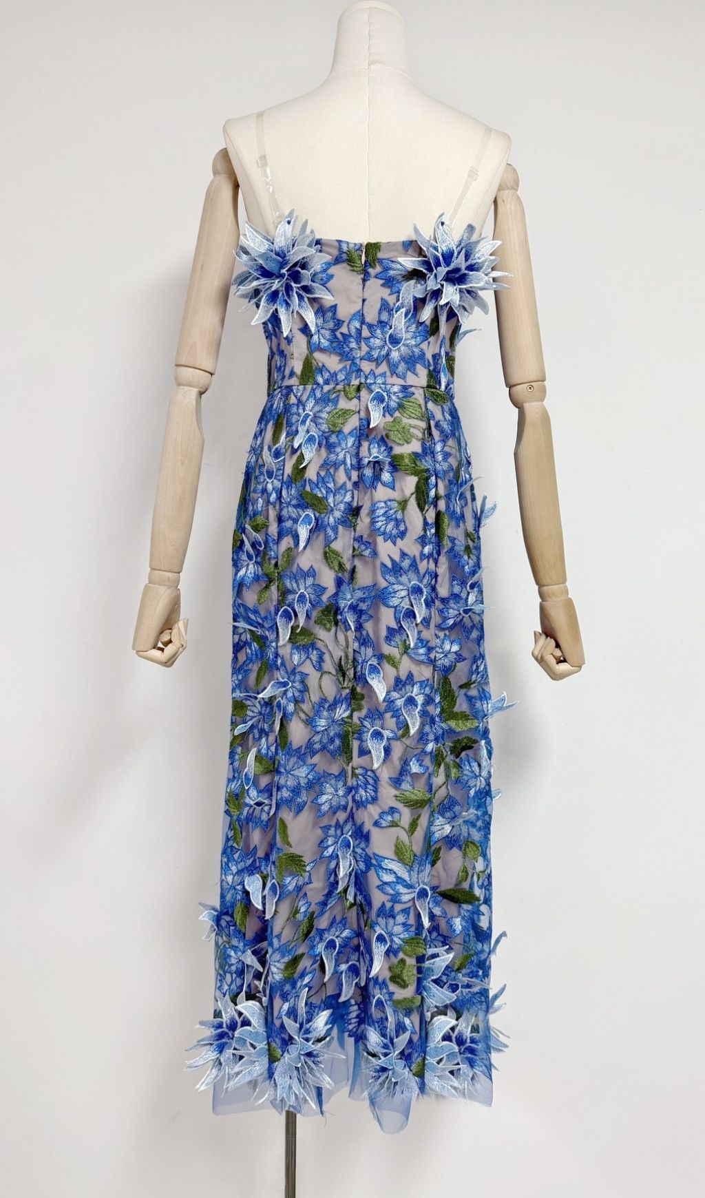 1be5c68065a45a0811dbff20fef86cde.jpg Fashionslee Women Derya Blue Strapless Flower Midi Dress