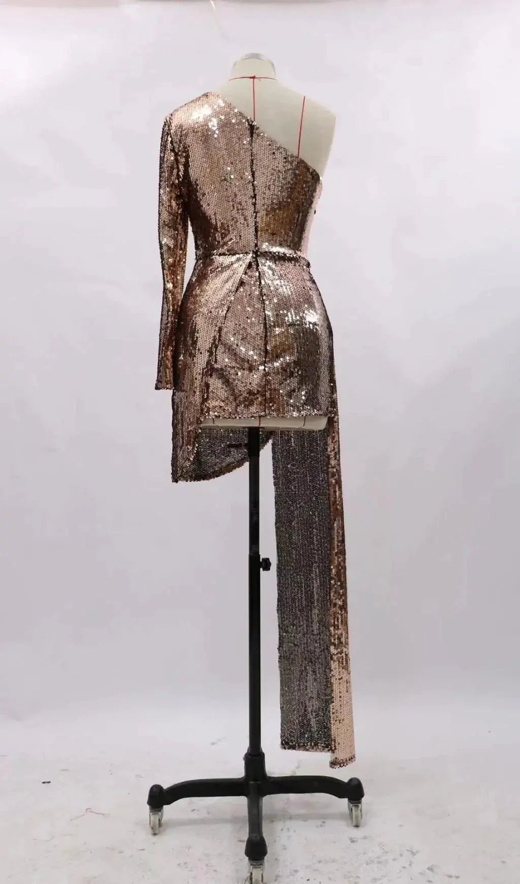 1c27c7c981764cdc112d156d0b04ea0c.jpeg Fashionslee Women Sequins One Shoulder Mini Dress In Gold