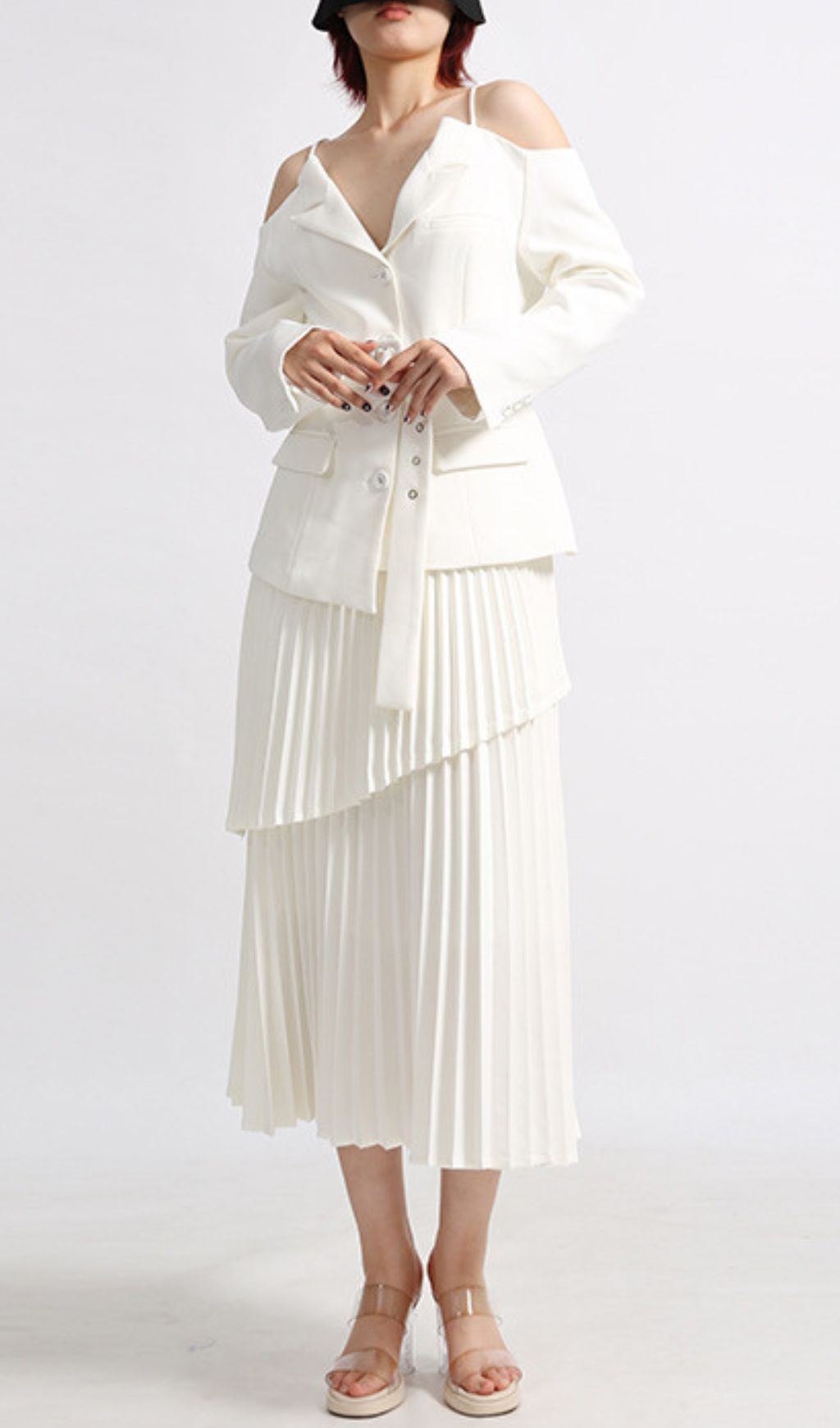1dd31b24614962b216d9379c4a09a90d.jpg Fashionslee Women Eluana White Pleated Skirt Set