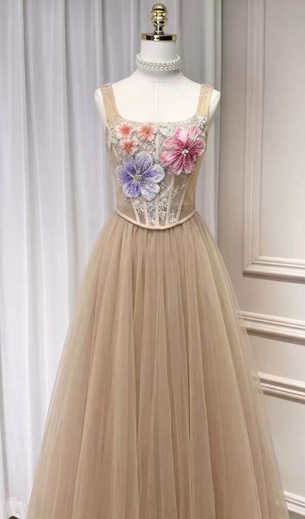 1e5b4e56fa4f26e17b470933978cc025.jpg Fashionslee Women Kiley Flower Corset Top & Mesh Skirt Set