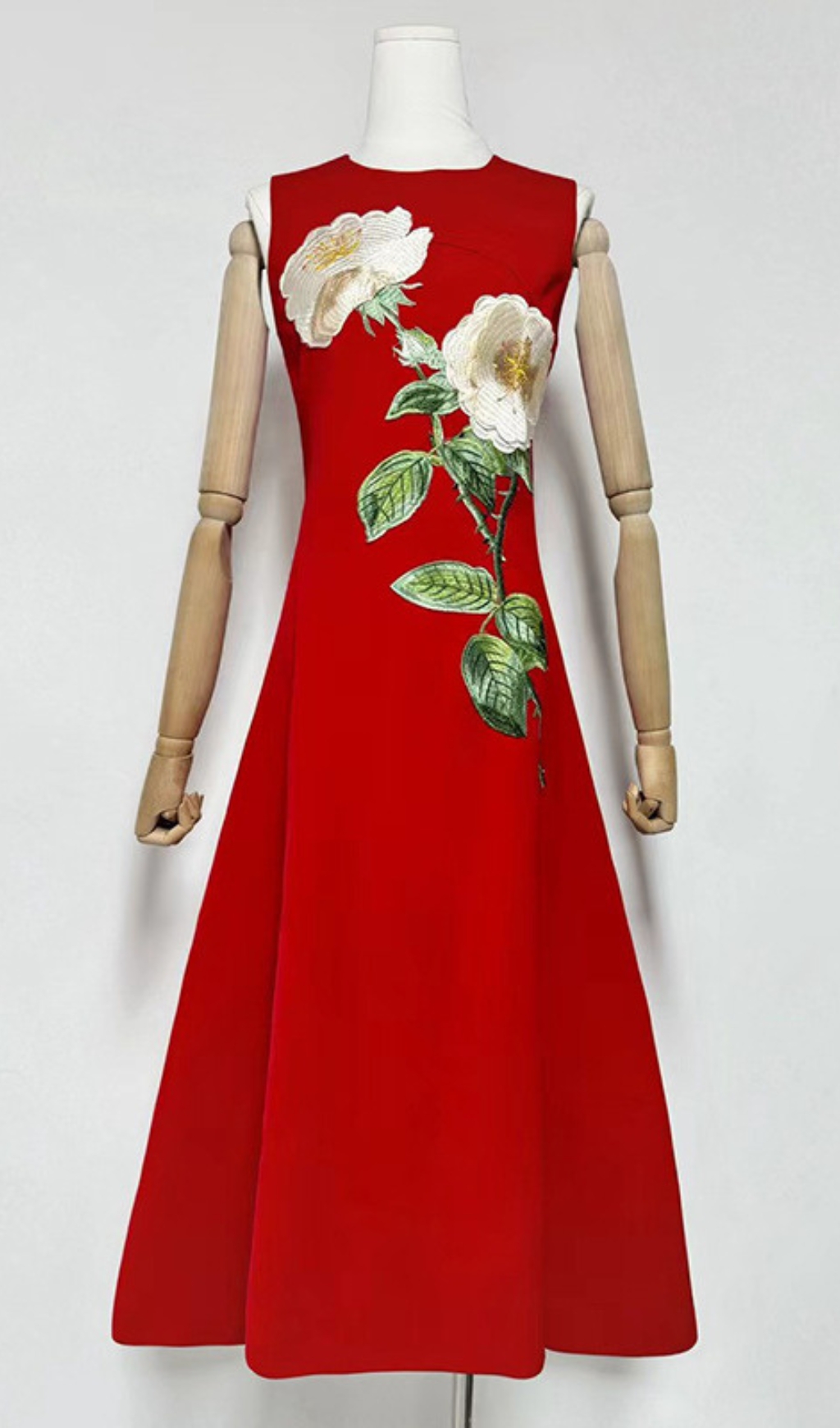 1e8d1cb9815d7e21d3ef0ea51542ef7a.jpg Fashionslee Women Gigi Flower Embroidery Midi Dress
