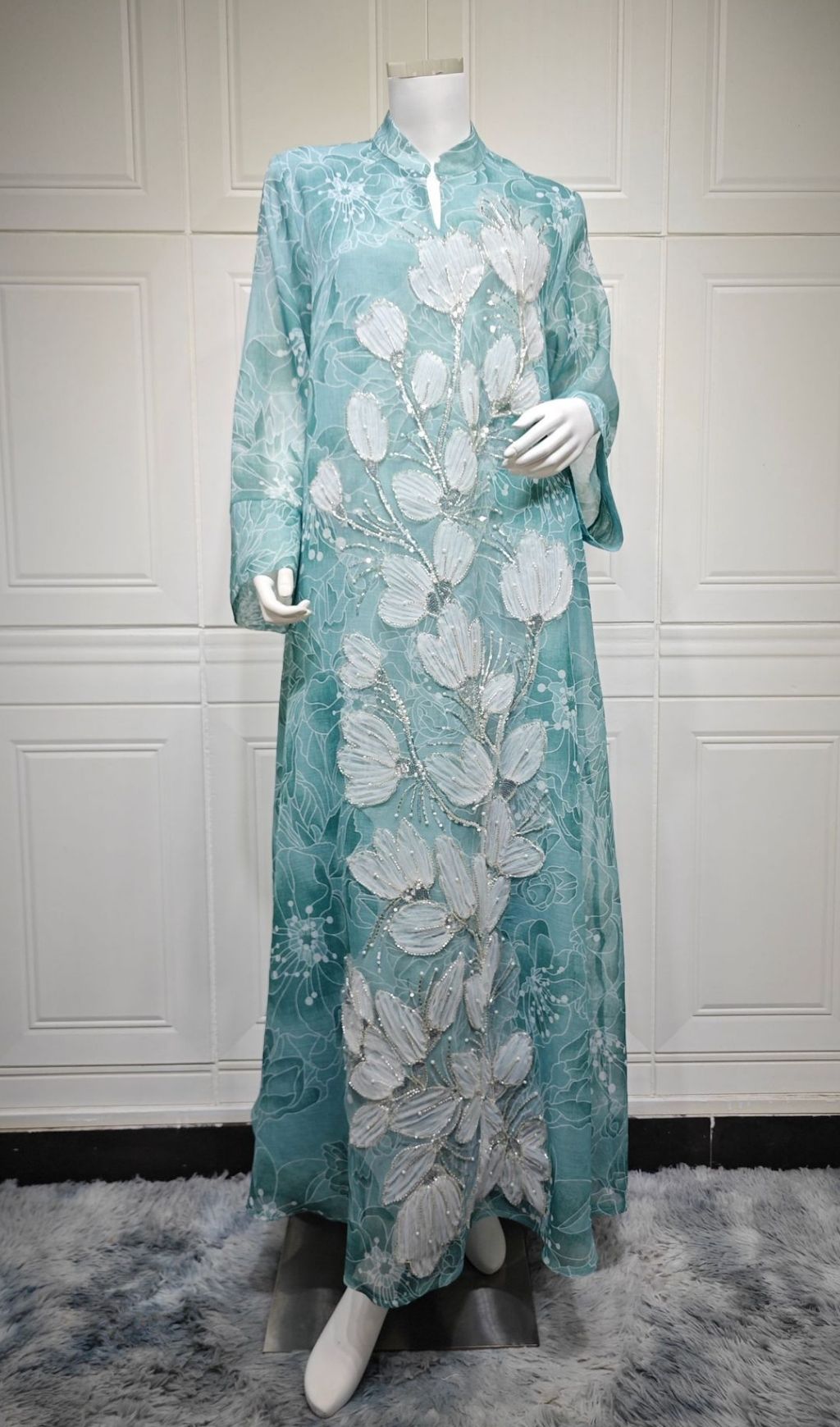 1e9c00a71012fba0750ac1a4d001ac59.jpg Fashionslee Women Kona Floral Sequin Embellished Maxi Dress
