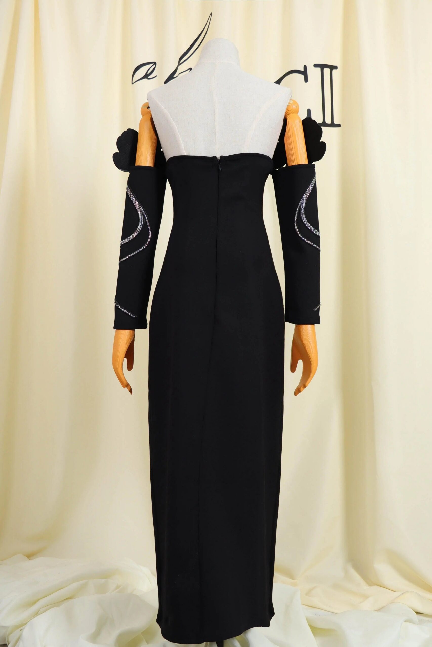 1fc2cb8a971769ea4044fd4ac2afc180.jpeg Fashionslee Women Black Off Shoulder Maxi Bandage Dress