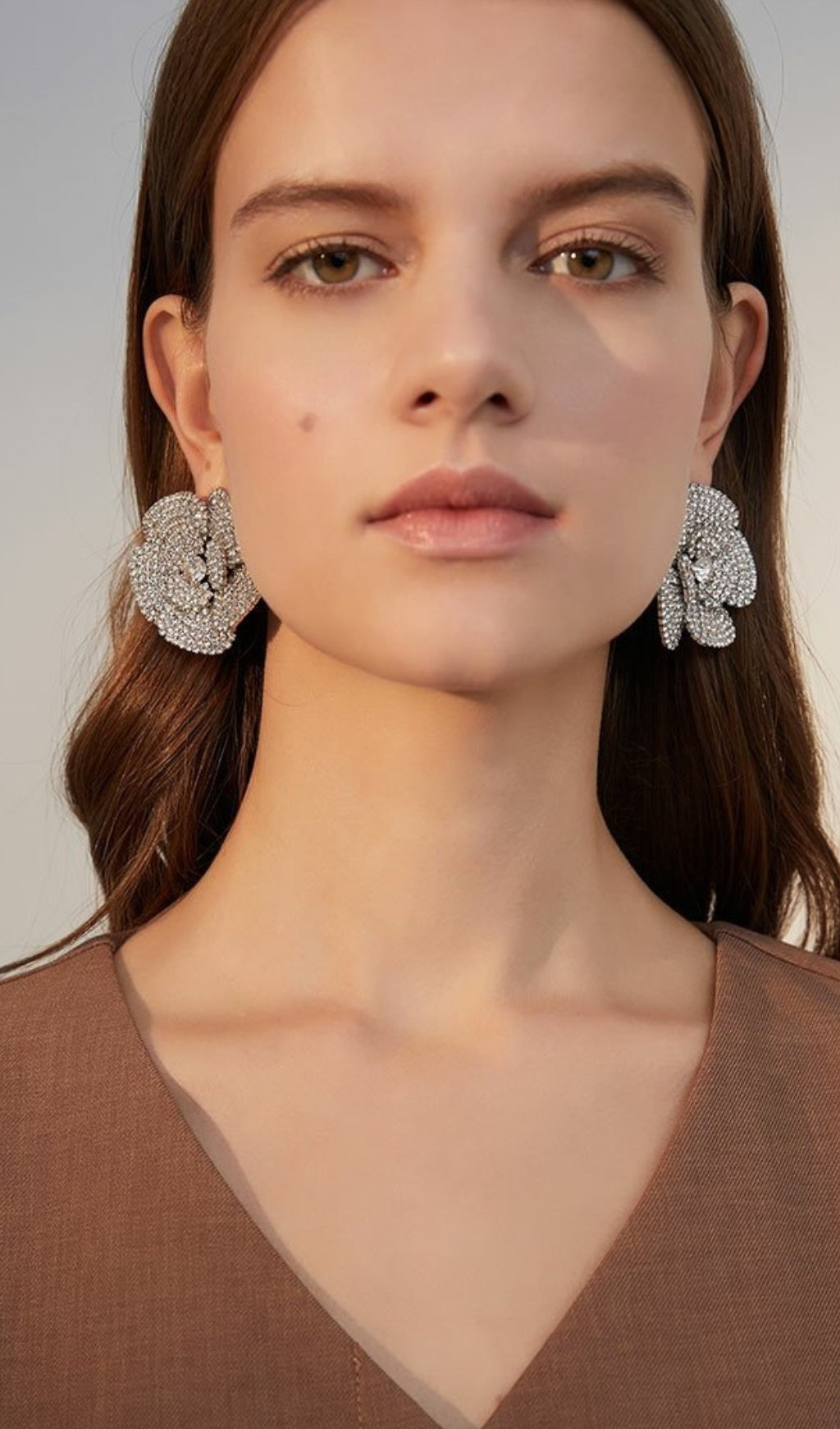 Fashionslee Women Assumpta Silver Five-Petal Rhinestone Earrings