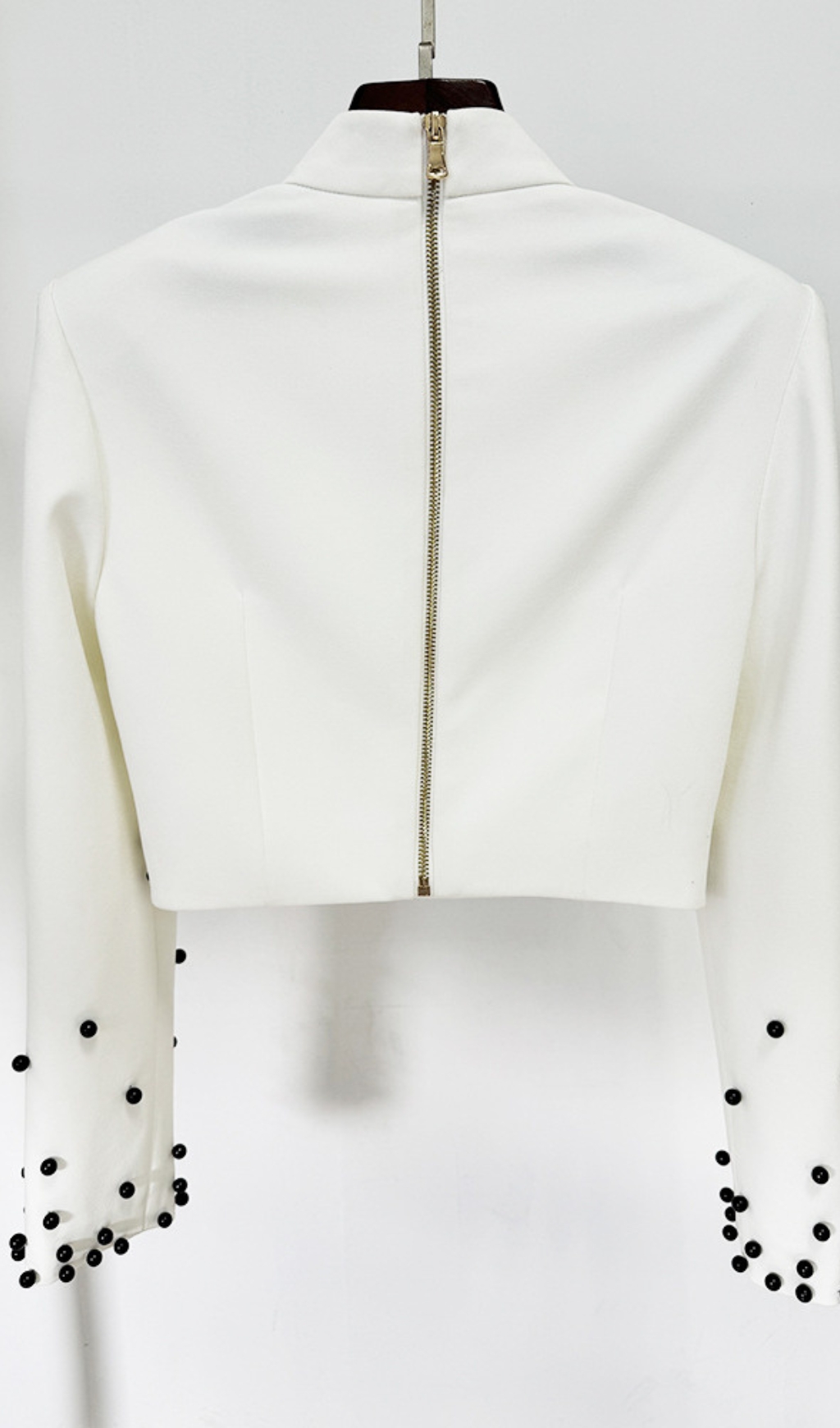 20568f4f1affb21858dc68f9d086262a.jpg Fashionslee Women Blane White Bead Two-Piece Set