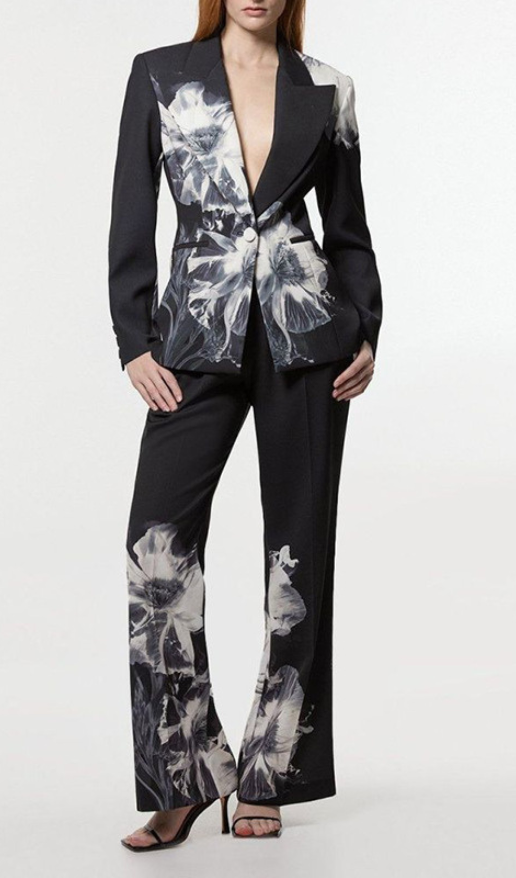 Fashionslee Women Giah Black Flower Blazer & Pants Set