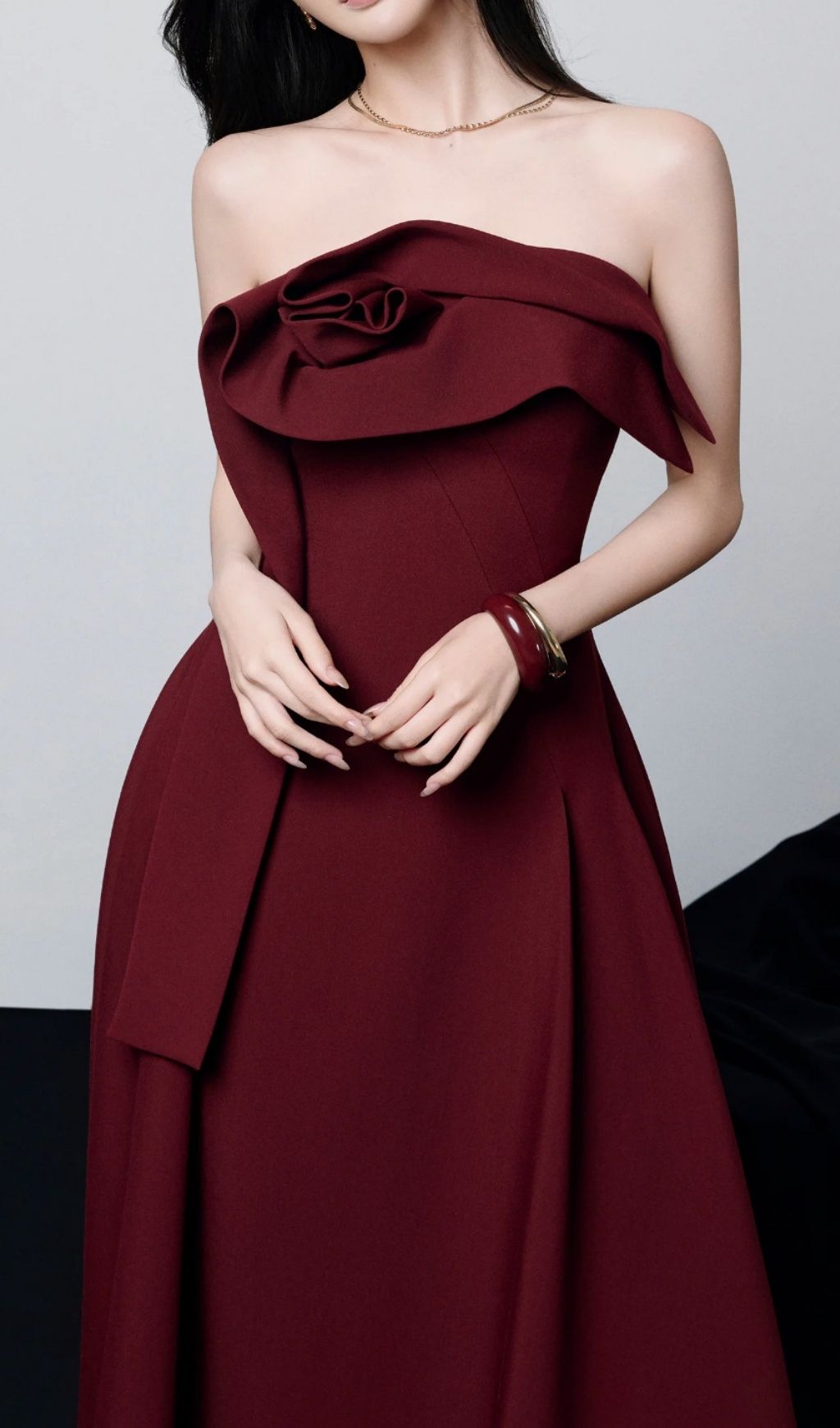 22bb7989bb11f91a929aaa37454f4e17.jpg Fashionslee Women Kesia Red Strapless Midi Dress