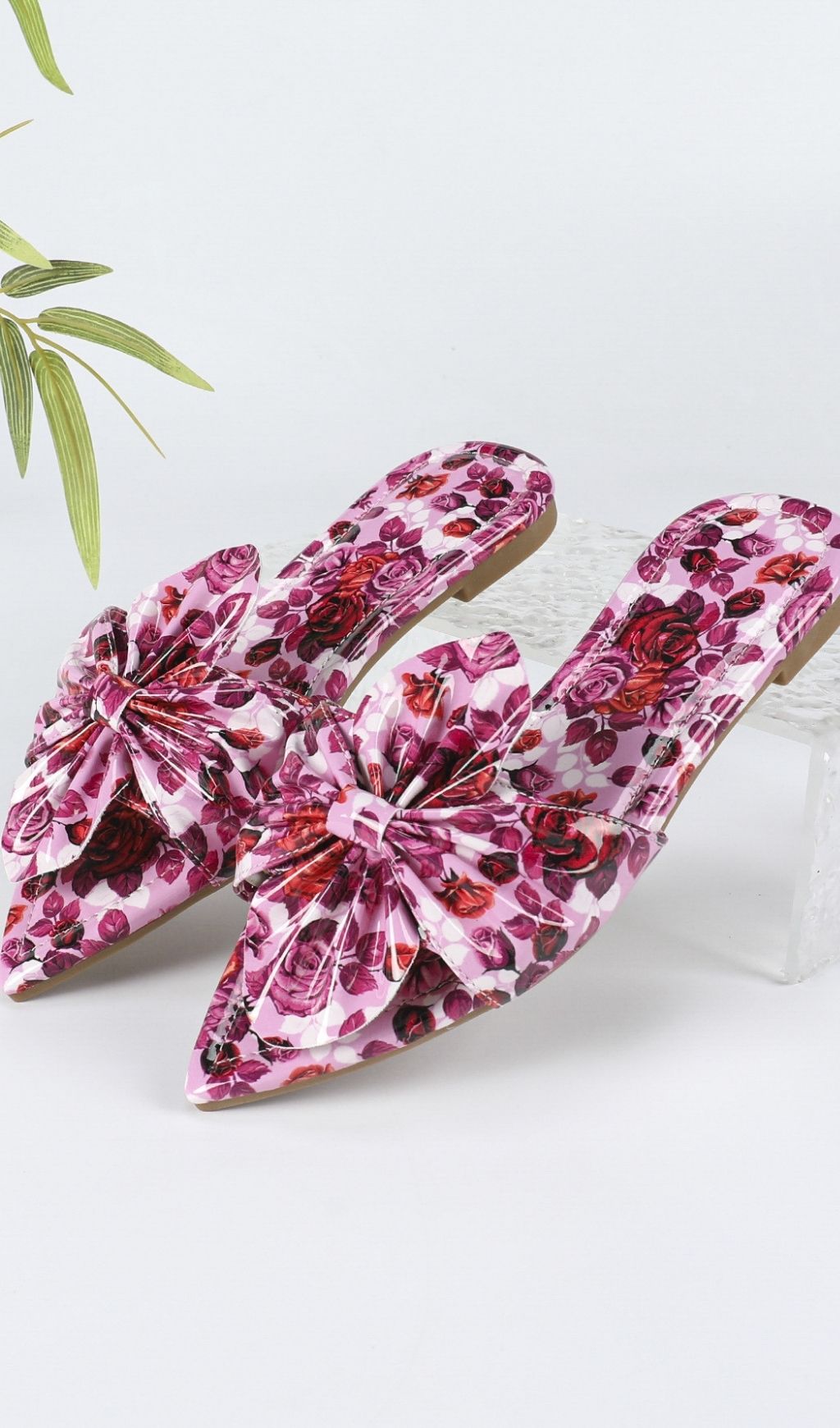 Fashionslee Women Kyri Rose Red Bow Floral Printed Sandals