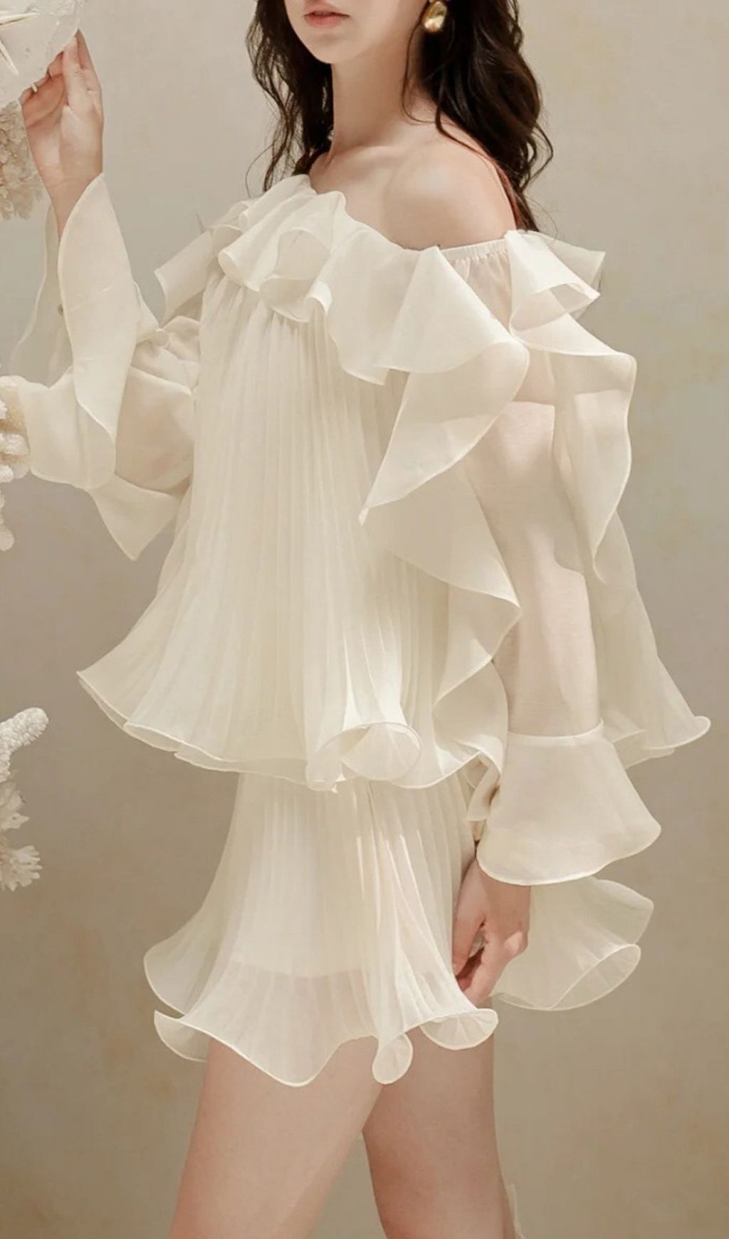 RUFFLE TWO-PIECE SET: VIRAL AESTHETIC - OWNCI RUFFLE TWO-PIECE SET: VIRAL AESTHETIC - OWNCI
