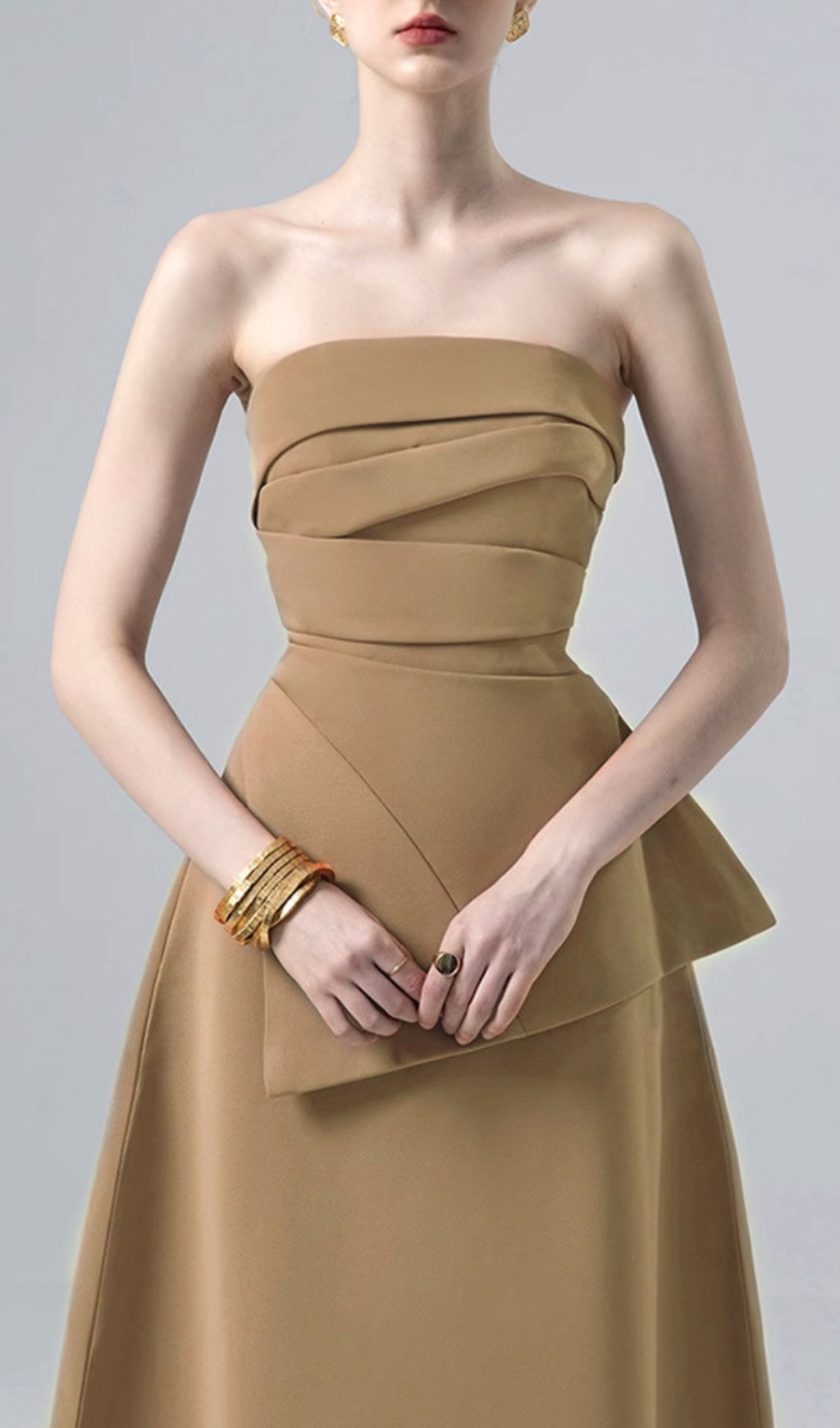 254ca25324de027602f653c3c59f3d54.jpg Fashionslee Women Binh Khaki Strapless Midi Dress