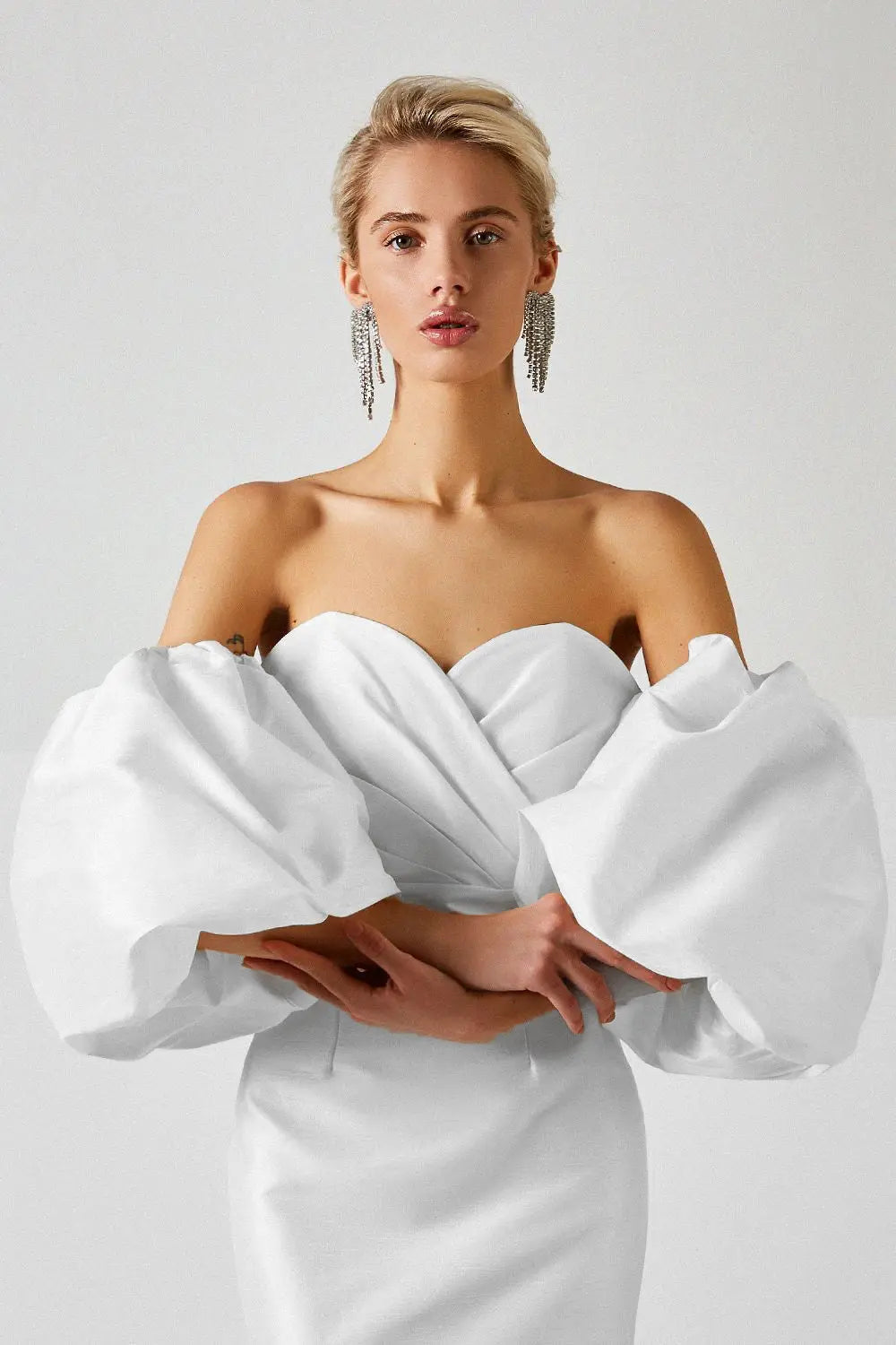 265f79d6136dee6cf1ac5e6ea8e66a91.jpeg Fashionslee Women Off Shoulder Backless Puff Sleeves Midi Dress