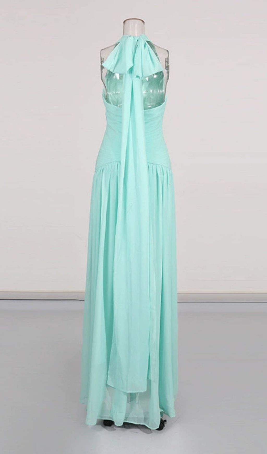 2776dea127c6da968d1defb45bfbcd3f.jpg Fashionslee Women Ilse Halter Maxi Dress
