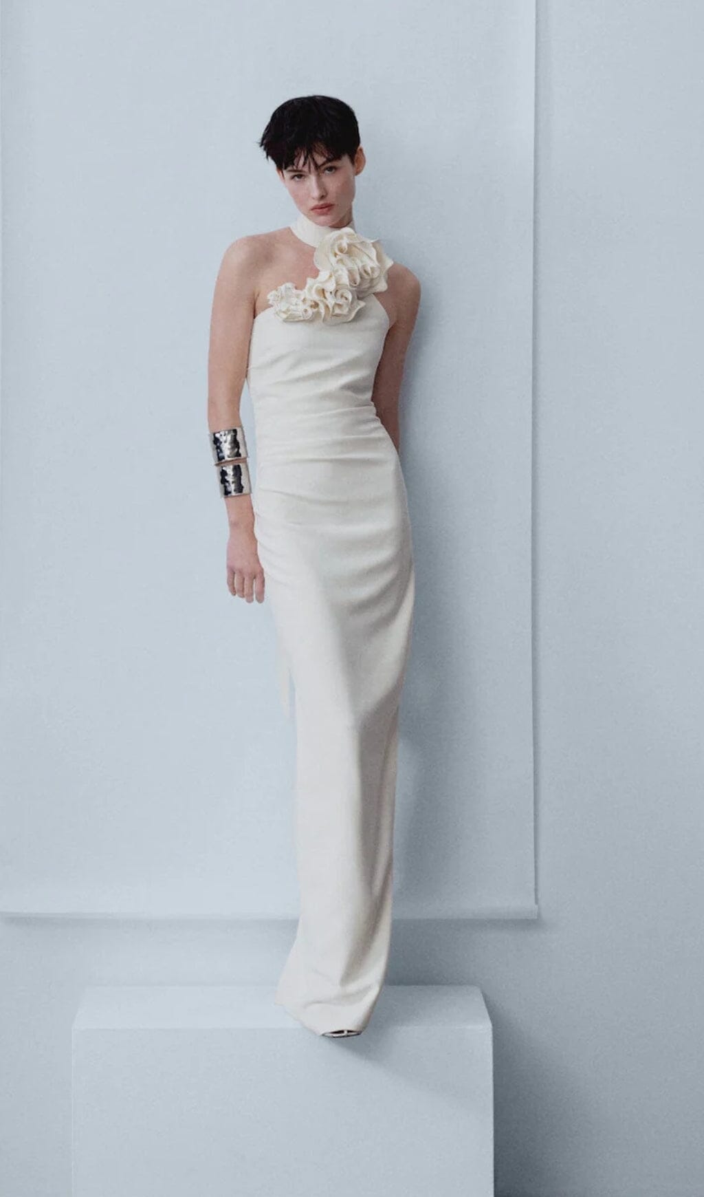 27aa9cf3d437c8af0f1be3330669227e.jpeg Fashionslee Women Aleena White Maxi Flower Dress With Opening